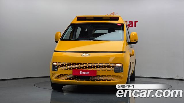 Hyundai Staria L3.5  Kinder Safety Car 15-Seater 2022 — фото 3