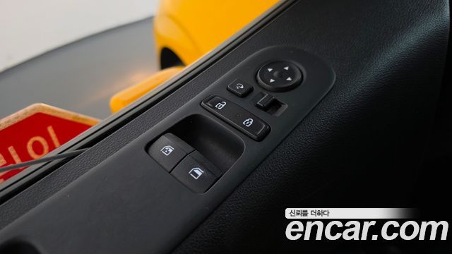 Hyundai Staria L3.5  Kinder Safety Car 15-Seater 2022 — фото 23