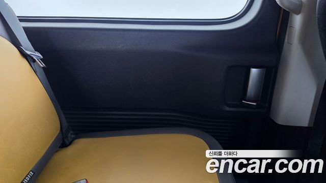 Hyundai Staria L3.5  Kinder Safety Car 15-Seater 2022 — фото 31