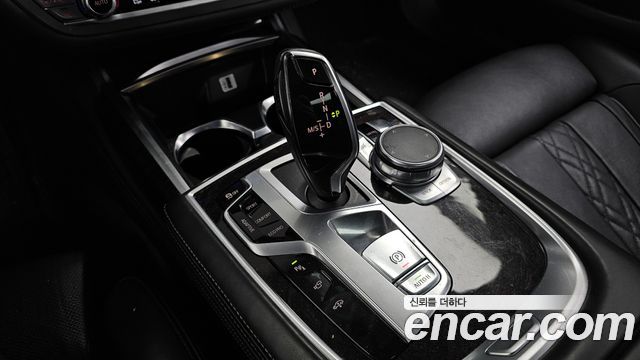 BMW 7 Series (G11) 750Li xDrive 2016 — фото 9