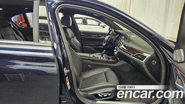 BMW 7 Series (G11) 750Li xDrive 2016 — фото 11