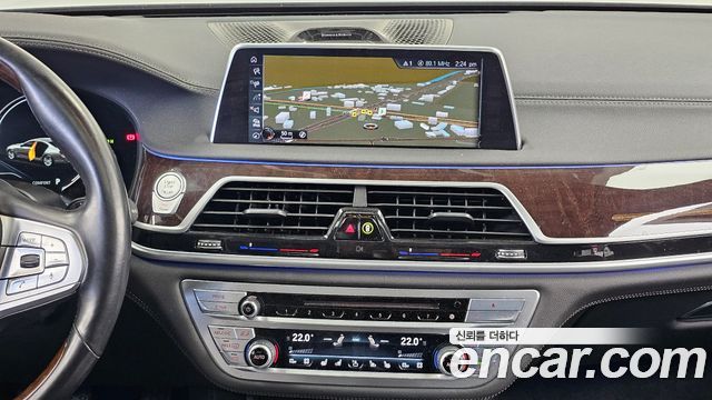 BMW 7 Series (G11) 750Li xDrive 2016 — фото 14