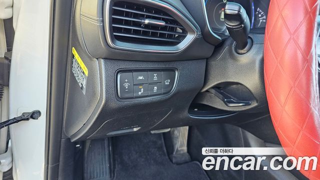 Hyundai Santa Fe (TM) Diesel 2,0 4WD Prestige 2019 — фото 16