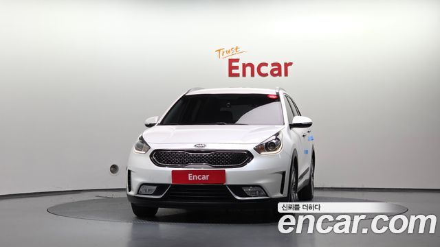 Kia Niro Prestige 2018 — фото 3