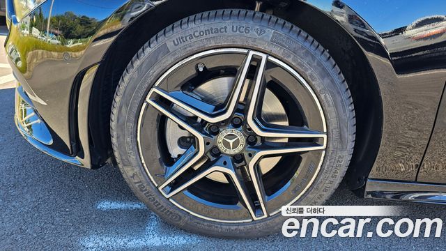 Mercedes-Benz CLA-Class (C118) CLA250 4MATIC 2023 — фото 5