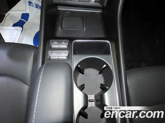 Hyundai Sonata The Edge (DN8) 2.0 Exclusive 2024 — фото 16