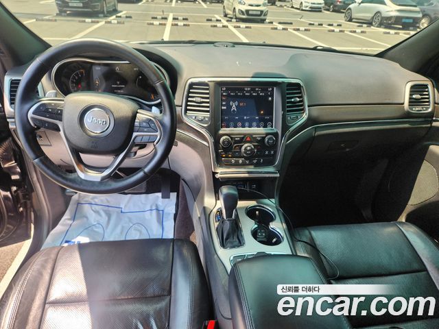 Jeep Grand Cherokee 3.6 Limited WK2 2018 — фото 8