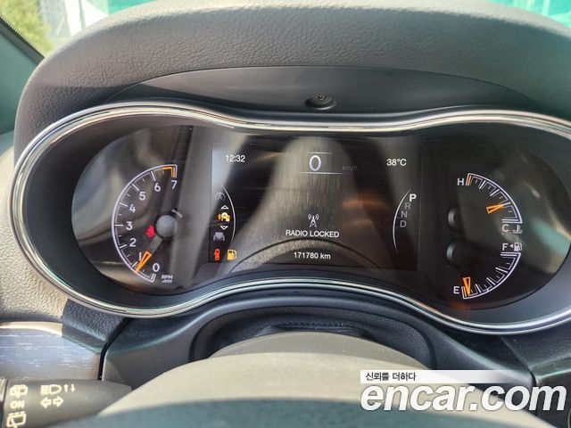 Jeep Grand Cherokee 3.6 Limited WK2 2018 — фото 9