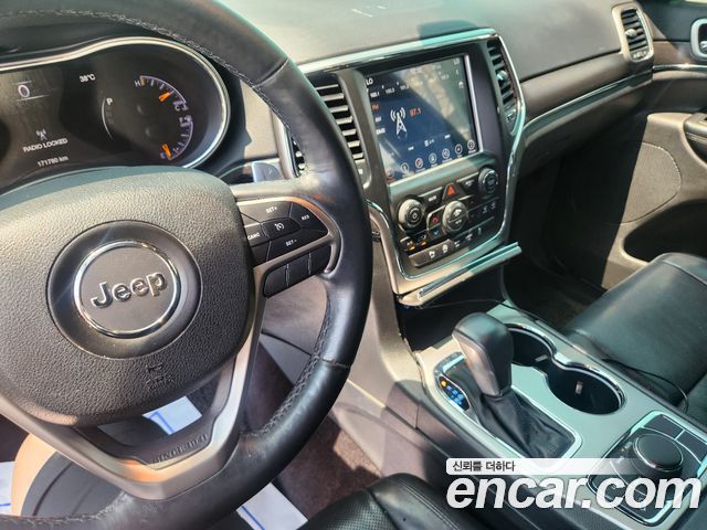 Jeep Grand Cherokee 3.6 Limited WK2 2018 — фото 10