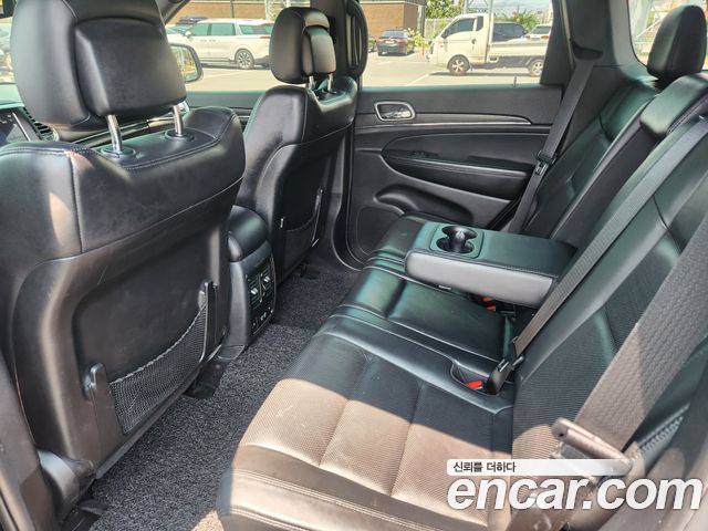 Jeep Grand Cherokee 3.6 Limited WK2 2018 — фото 15