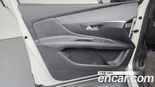 Peugeot 3008 (II) 1.5 BlueHDi GT Line 2019 — фото 24