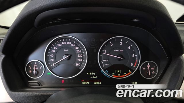 BMW 3 Series (F30) 320d xDrive Touring 2013 — фото 8