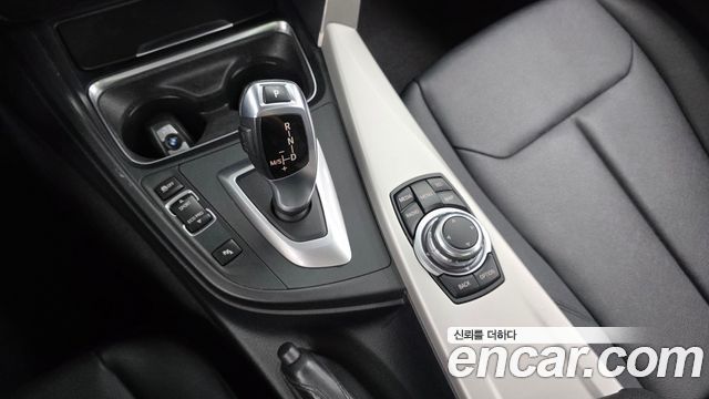 BMW 3 Series (F30) 320d xDrive Touring 2013 — фото 9