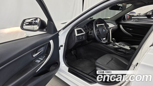 BMW 3 Series (F30) 320d xDrive Touring 2013 — фото 10