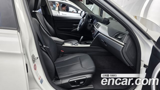 BMW 3 Series (F30) 320d xDrive Touring 2013 — фото 11