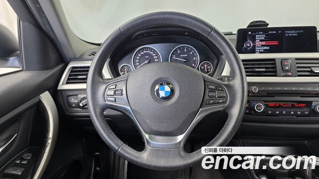 BMW 3 Series (F30) 320d xDrive Touring 2013 — фото 13