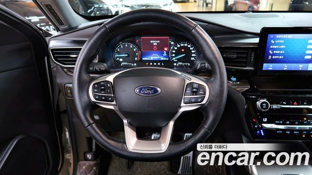 Ford Explorer (VI) 2.3 LimIted 4WD 2021 — фото 7