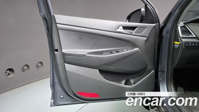 Hyundai Tucson Diesel 2.0 2WD Premium 2018 — фото 24