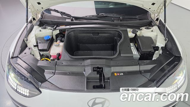 Hyundai Ioniq 6 Long Range Exclusive + 2023 — фото 6