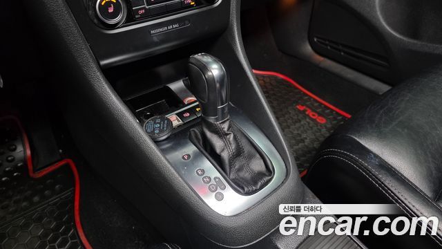 Volkswagen Golf (VI) 2.0 TDI StyleEdition 2013 — фото 9