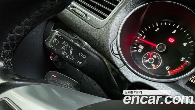 Volkswagen Golf (VI) 2.0 TDI StyleEdition 2013 — фото 15