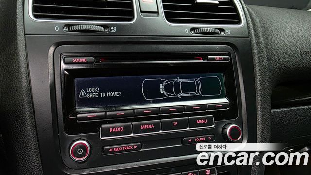 Volkswagen Golf (VI) 2.0 TDI StyleEdition 2013 — фото 18