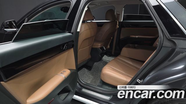 Hyundai Grandeur (GN7) 2,5 Gasoline 2WD Exclusive 2024 — фото 26