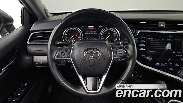 Toyota Camry (XV70) 2.5 2019 — фото 13
