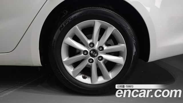Kia K3 Trendy A Type 2016 — фото 21