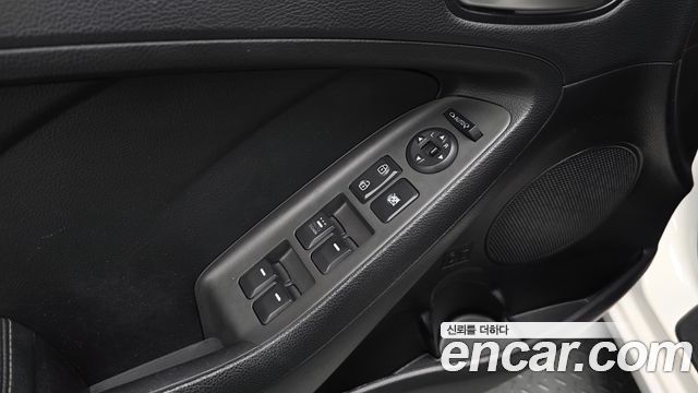 Kia K3 Trendy A Type 2016 — фото 29