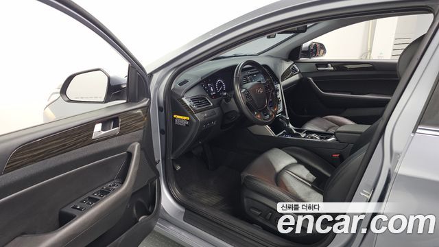Hyundai Sonata (LF) 2.0 Smart 2017 — фото 10