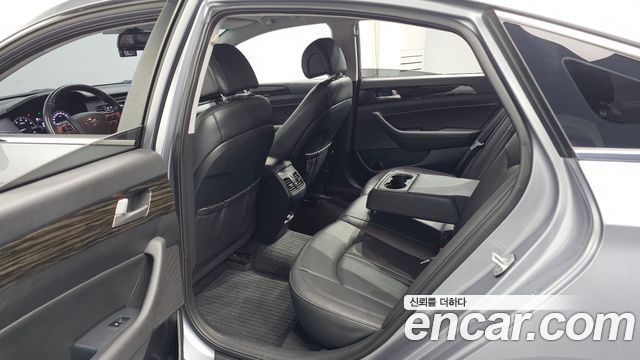 Hyundai Sonata (LF) 2.0 Smart 2017 — фото 15