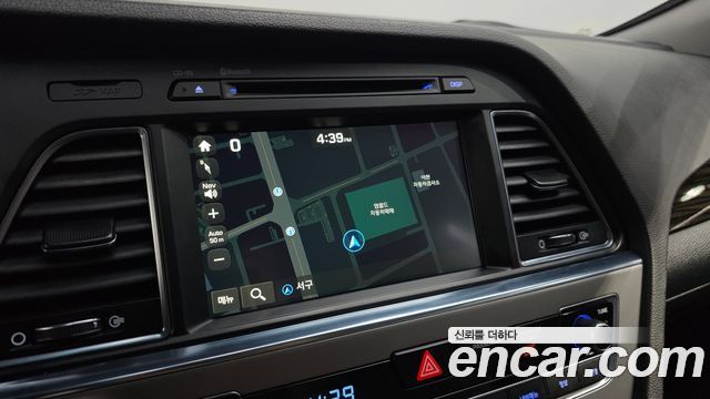 Hyundai Sonata (LF) 2.0 Smart 2017 — фото 18