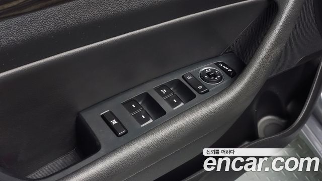 Hyundai Sonata (LF) 2.0 Smart 2017 — фото 22
