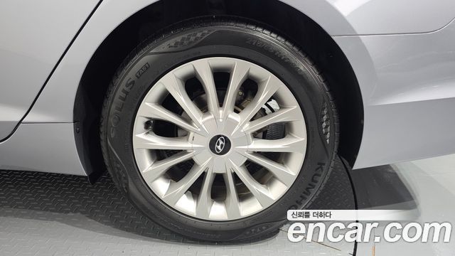 Hyundai Sonata (LF) 2.0 Smart 2017 — фото 27