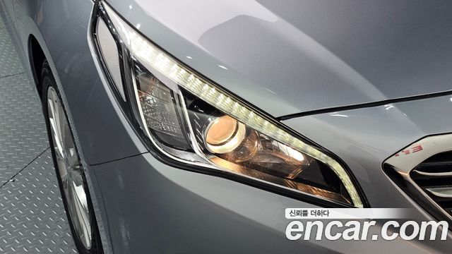 Hyundai Sonata (LF) 2.0 Smart 2017 — фото 28