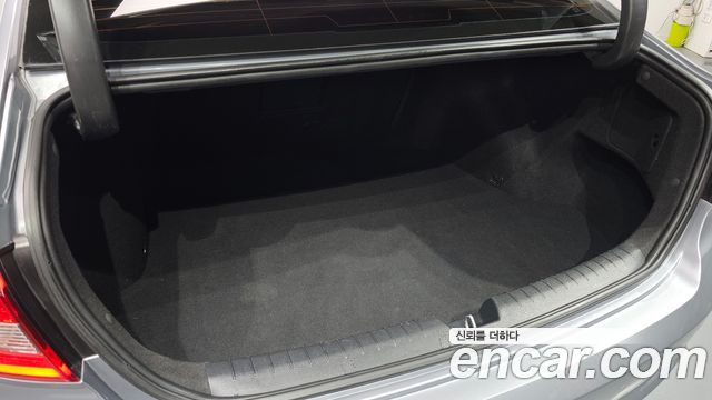 Hyundai Sonata (LF) 2.0 Smart 2017 — фото 36