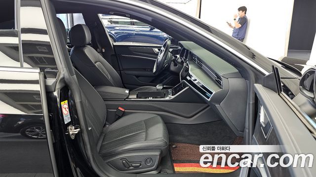 Audi A7 (4K) 45 TDI Quattro Premium 2021 — фото 11