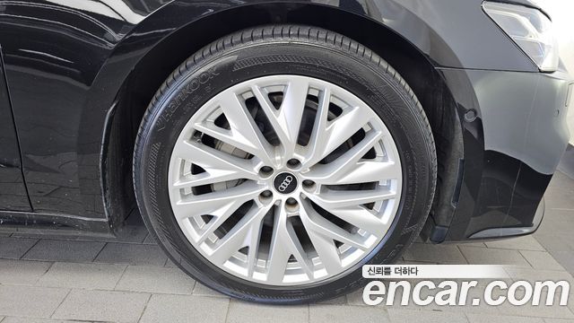 Audi A7 (4K) 45 TDI Quattro Premium 2021 — фото 21