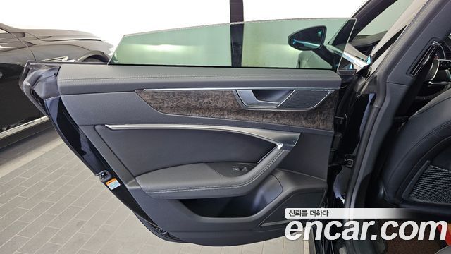 Audi A7 (4K) 45 TDI Quattro Premium 2021 — фото 25