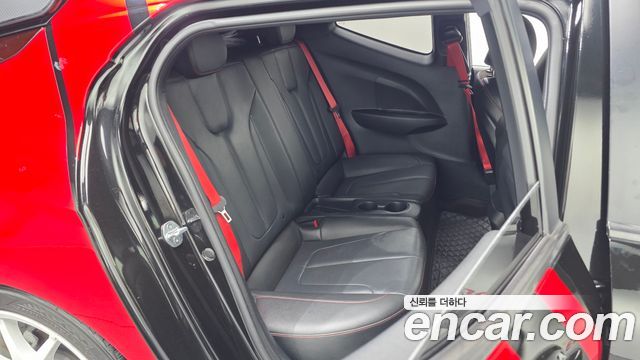 Hyundai Veloster (JS) 1.6 Turbo Sport Core 2018 — фото 15