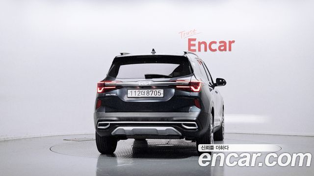 Kia Seltos Gasoline 1.6 Turbo 2WD Signature 2023 — фото 4