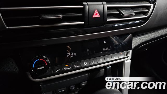 Kia Seltos Gasoline 1.6 Turbo 2WD Signature 2023 — фото 15