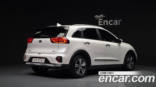 Kia Niro 1.6 HEV Noblesse Special 2020 — фото 2