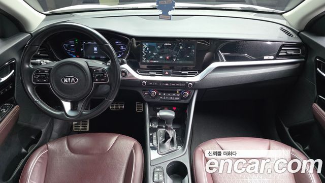 Kia Niro 1.6 HEV Noblesse Special 2020 — фото 7