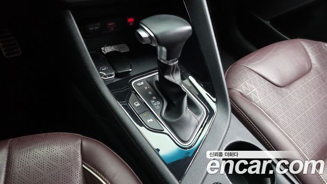 Kia Niro 1.6 HEV Noblesse Special 2020 — фото 9
