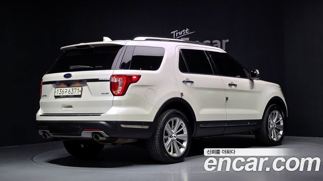 Ford Explorer 2.3 Limited 4WD 5th 2018 — фото 2