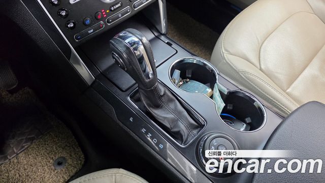 Ford Explorer 2.3 Limited 4WD 5th 2018 — фото 9