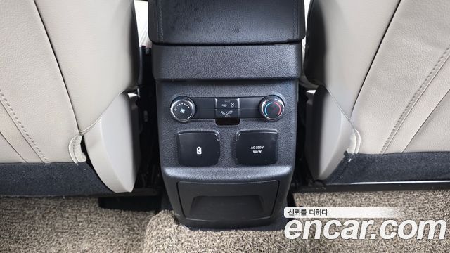 Ford Explorer 2.3 Limited 4WD 5th 2018 — фото 18
