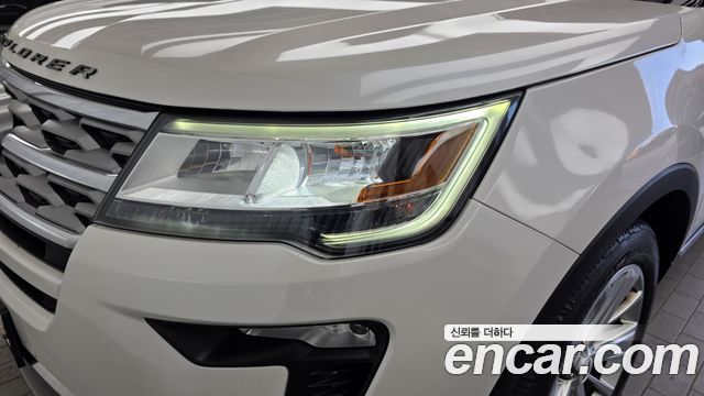 Ford Explorer 2.3 Limited 4WD 5th 2018 — фото 22